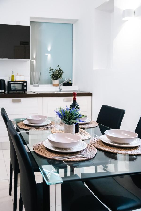 Valletta Center Apartment By Arcobnb Buitenkant foto
