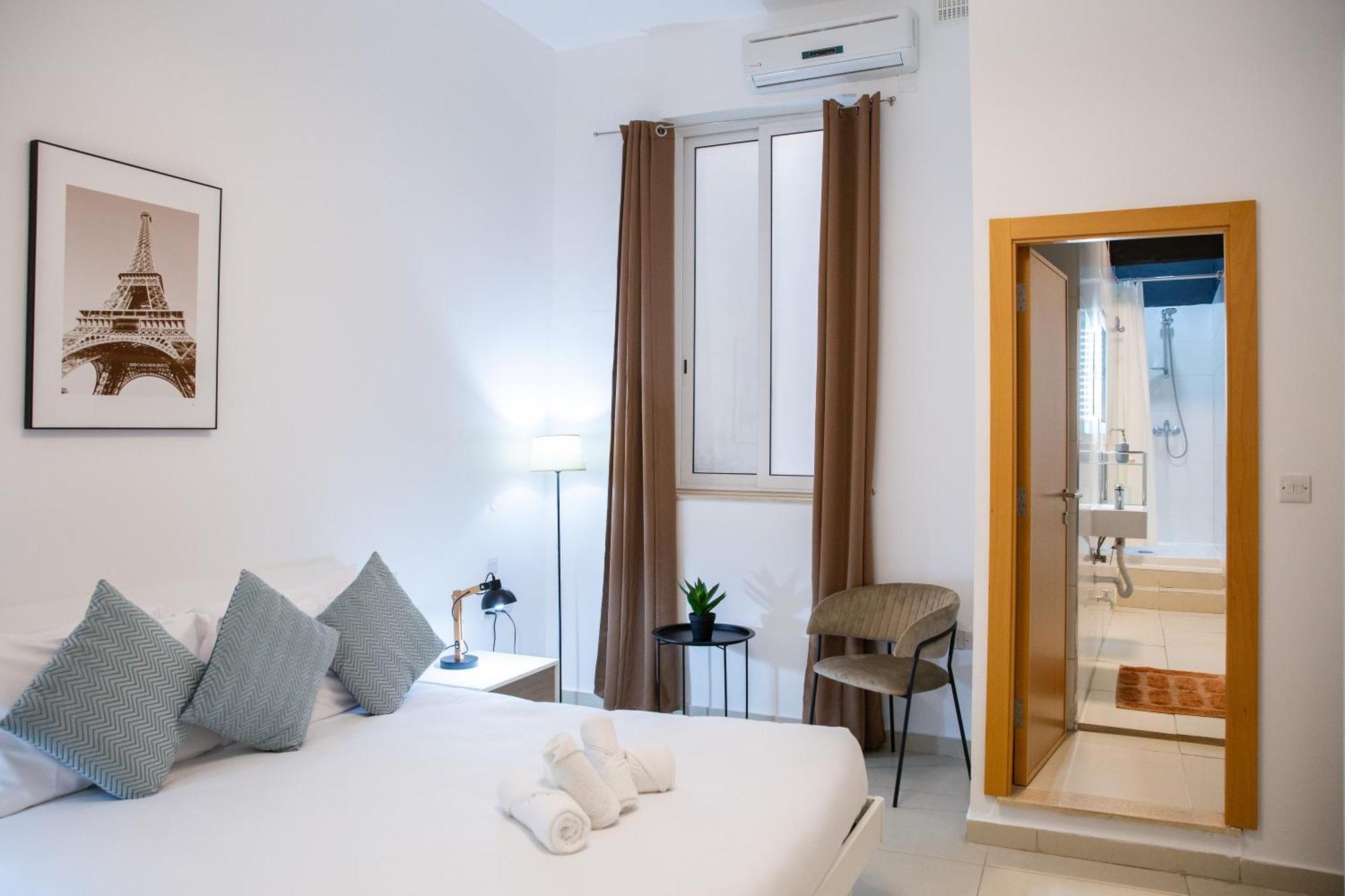 Valletta Center Apartment By Arcobnb Buitenkant foto