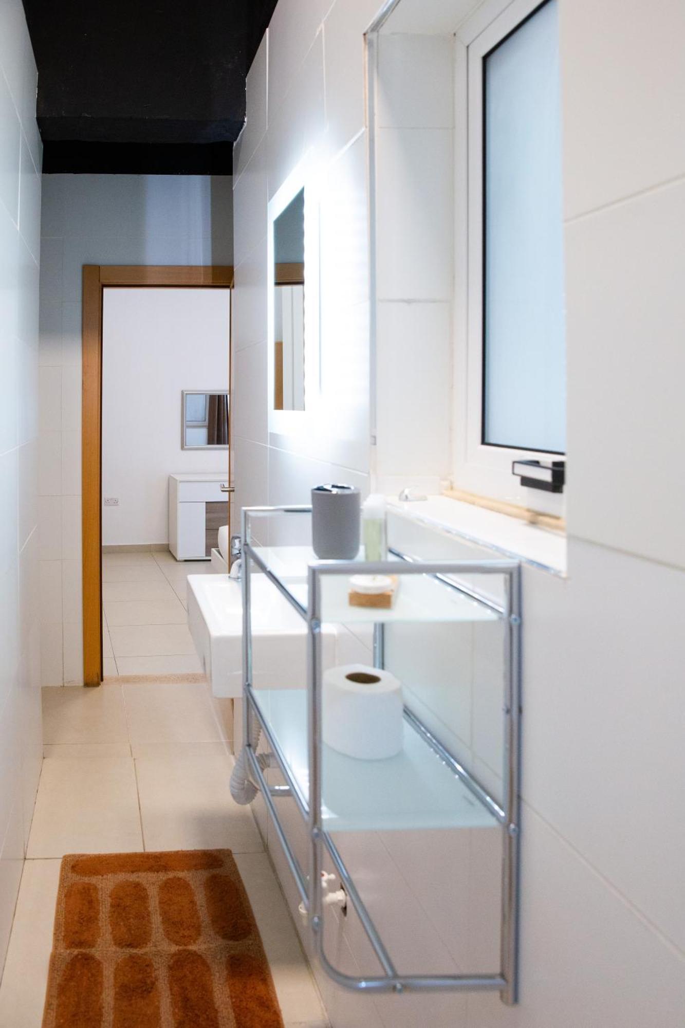 Valletta Center Apartment By Arcobnb Buitenkant foto